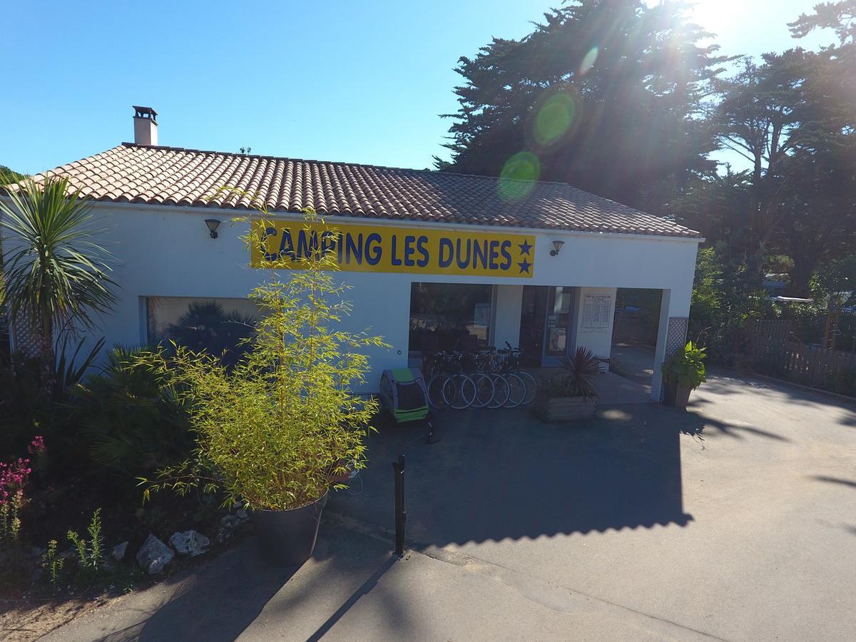 Camping Les Dunes เลอบัวส์-ปลาจ-อ็อง-เร ภายนอก รูปภาพ